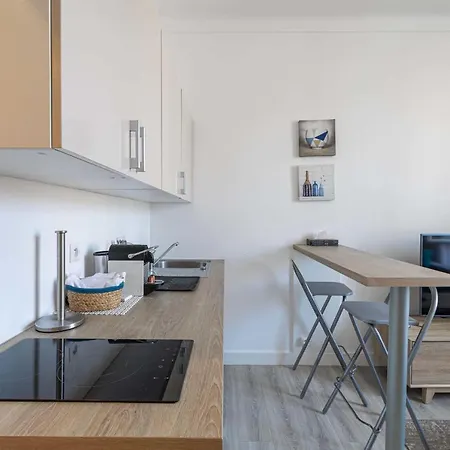 Beautiful Renovated Near Croisette Apartment Cannes